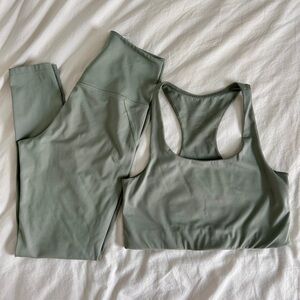 Girlfriend Collective Sage Green Size M Sports Bra and High Rise Leggings Set